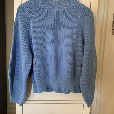 Maglione lavorato a maglia azzurro chiaro