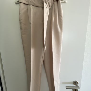Pantaloni in tessuto NA-KD