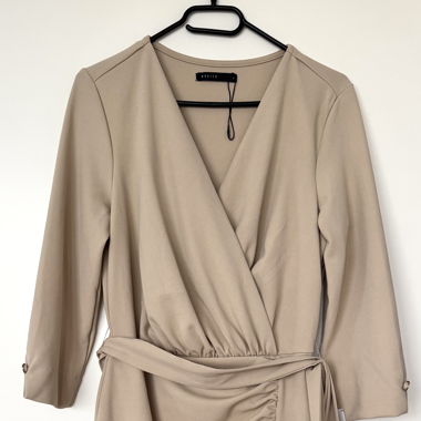 new beige dress Mohito size 40