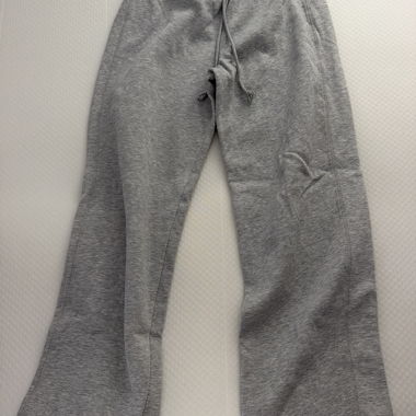 Graue Jogginghose