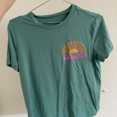 T-Shirt mit Sunsets-Print