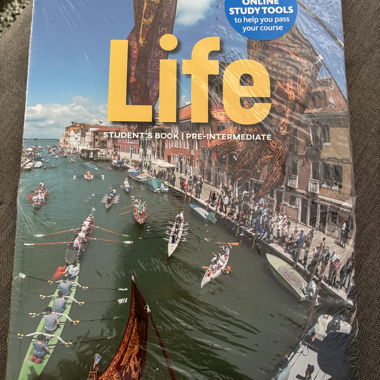 Libro « Life » Pre-Intermediate