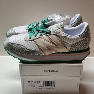 New Balance 237 x Casablanca
