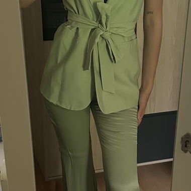 Ensemble Zara tailleur-pantalon vert olive