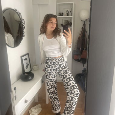 Geblumte Hose