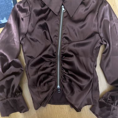 Camicia satinata marrone