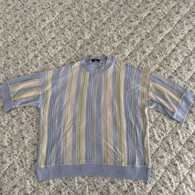 Pull court à manches à motif rayé