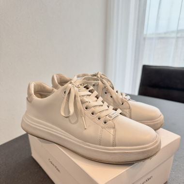 Calvin Klein Sneakers