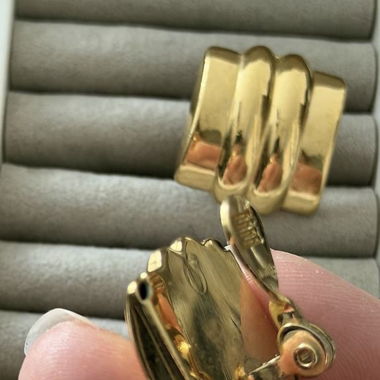 Vintage Gold Earclips