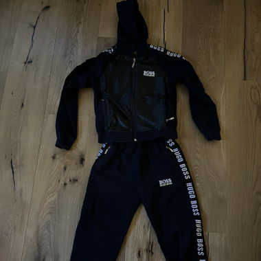 Hugo Boss Trainer Gr. 128