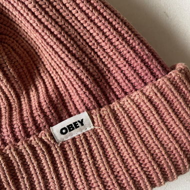 Cuffia rosa a coste Obey
