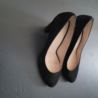 Escarpins noirs Minelli à talon bloc