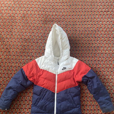Warme, Kinderwinterjacke,gebraucht,Gr.140 Nike