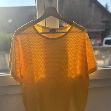 T-shirt giallo