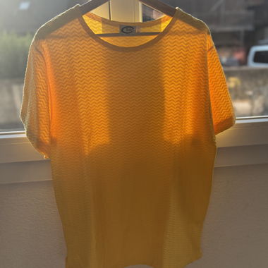 T-shirt giallo