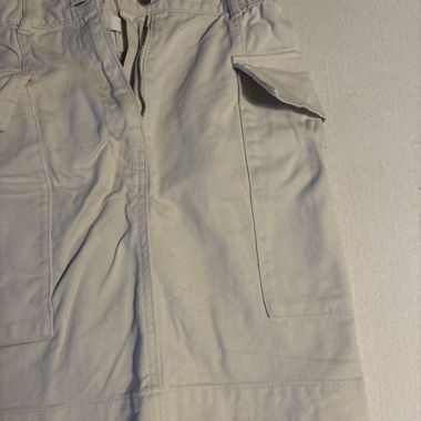 Beige short avec poches