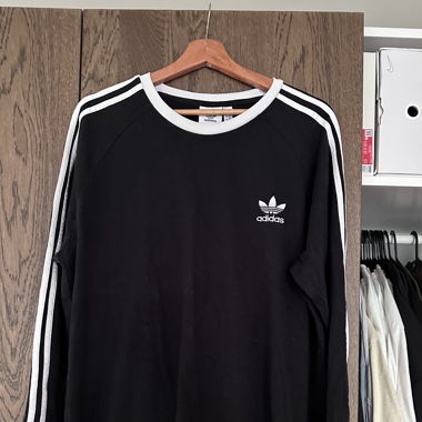 Adidas Originals long sleeved T-shirt 