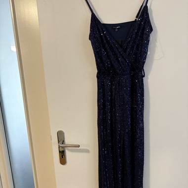 Dunkelblauer Overall