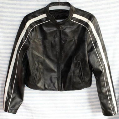 Lederjacke mit weissen Streifen