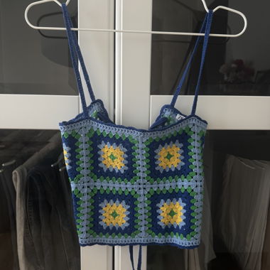 ZARA Crop top all'uncinetto con spalline