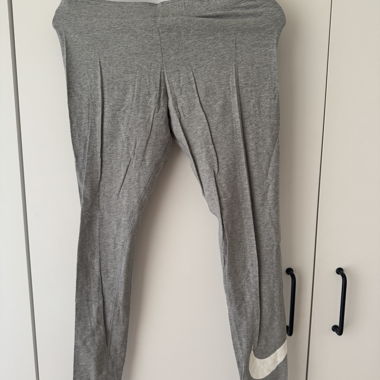 Leggings Nike grigi