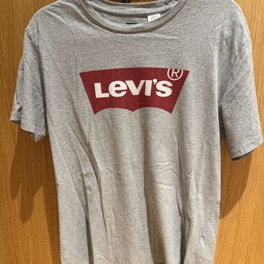 T-Shirt Levi's