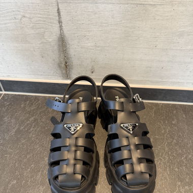Sandali Prada neri