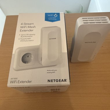 NETGEAR AX1800 EAX15 WLAN-Verstärker