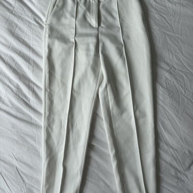 Pantaloni in tessuto bianchi ZARA