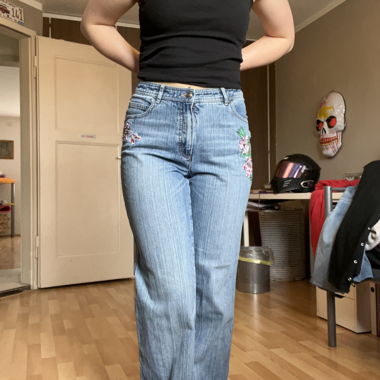 2000s Jeans with Flowers