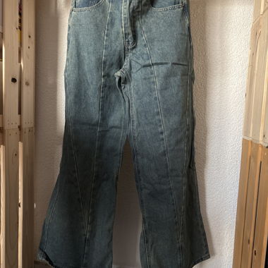 Jean évasé en denim bleu