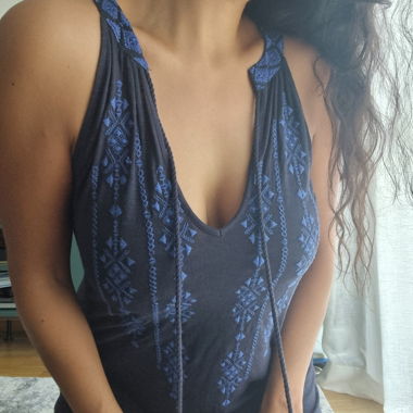 Abito Maxi Scuro con Ricami