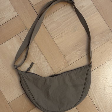 UNIQLO Crossbody Bag