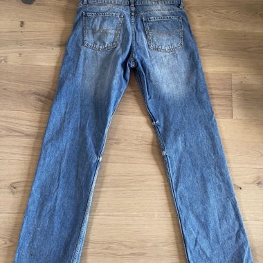 Mid-Waist Jeans