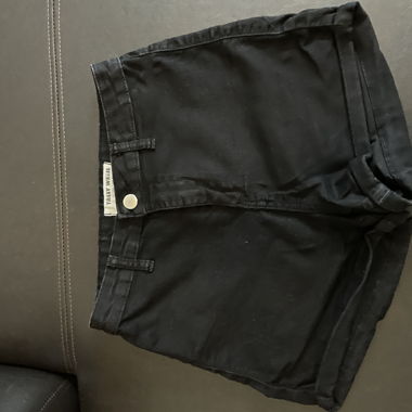 Short noir en jean 