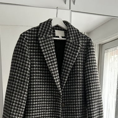 manteau noir et blanc 