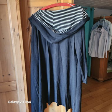 Manteau à capuchon