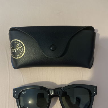 Ray-Ban Sunglasses 