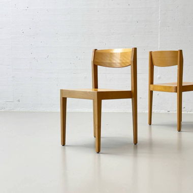 Lot de 2 chaises empilables Horgenglarus en bois de hêtre