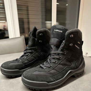 Winterstiefel (Lowa) 