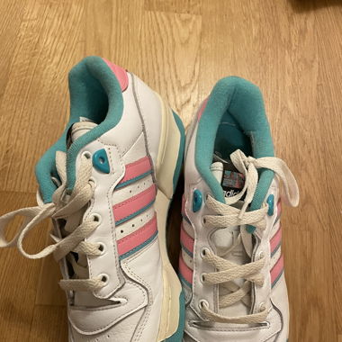 adidas rivalry low