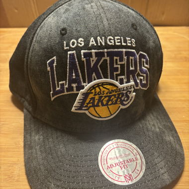 L.A. LAKERS SNAP BACK