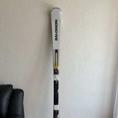 Skis Salomon E ADDIKT PRO et fixations Z12 GW F80