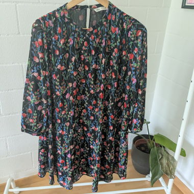 Floral Print Pleated Dress