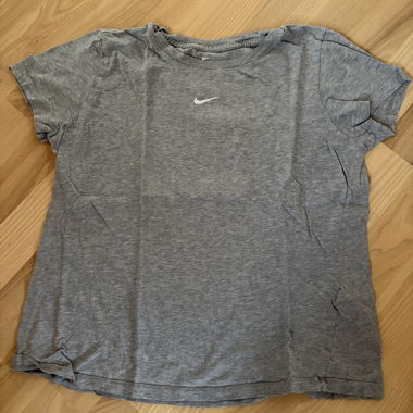 Nike Grey T-Shirt