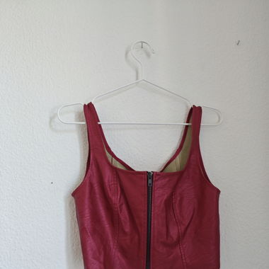 Weste rot