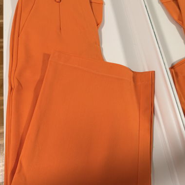 Pantaloni arancioni Minimum