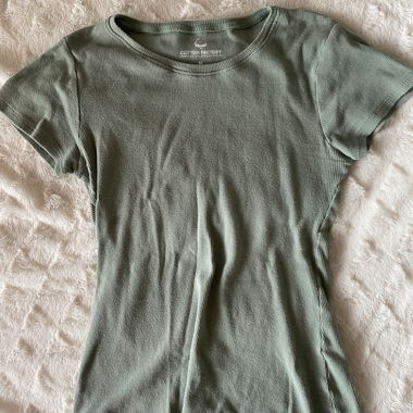 Grunes Ribbed T-Shirt