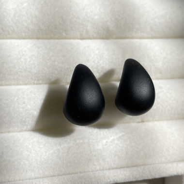 Vintage Black Drop Earrings
