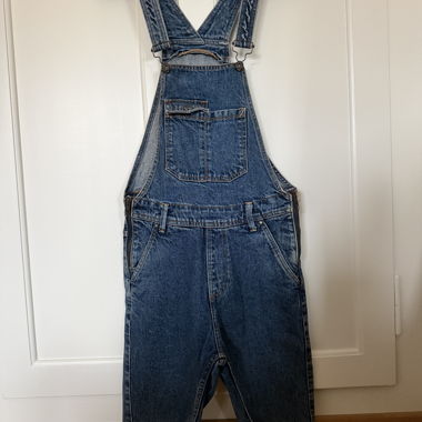 Latzhose in Denim